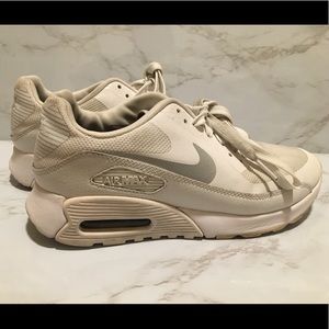 Nike Air Max Athletic | Athlesiure Shoes